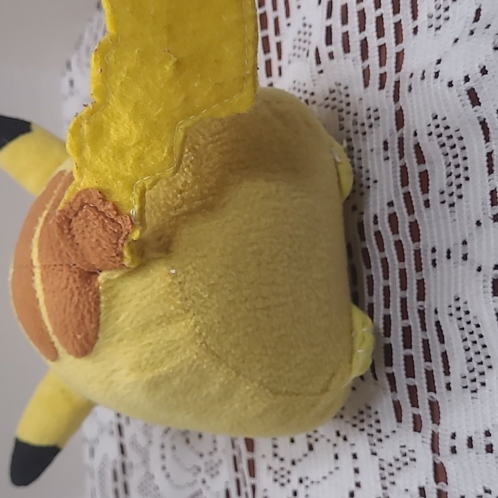 Vintage Pokemon Chubby Pikachu Plush Toy - Picture 5 of 9
